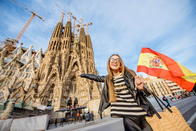 סגרדה פמיליה (Sagrada Família)